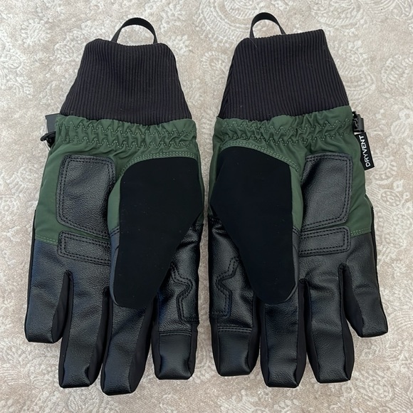 Brand New The North Face Montana Utility Gloves Green Black Touchscreen DryVent - Picture 9 of 16